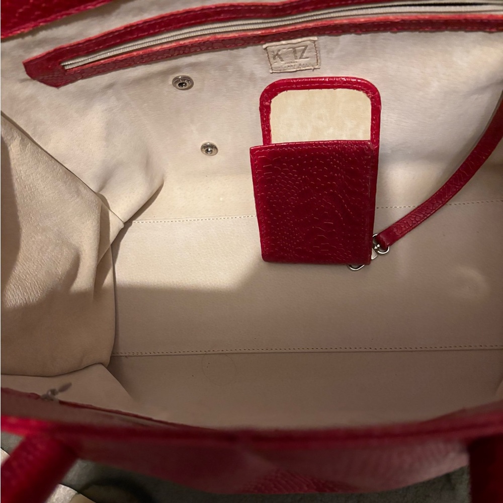Custom leather satchel made in Vienna, Austria. - Picture 8 of 16